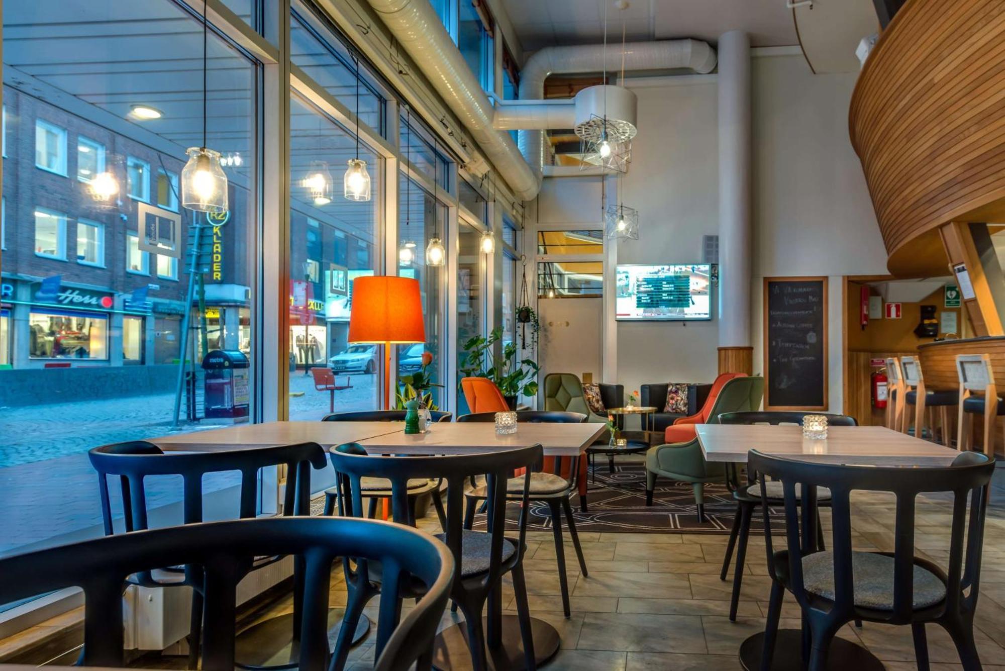 Scandic Portalen Jönköping Buitenkant foto